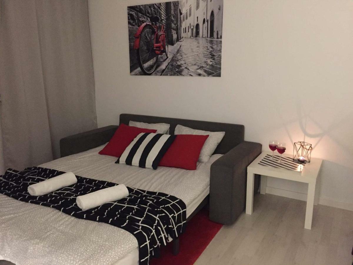 Ferienwohnung Apartament Rosso Thorn Exterior foto
